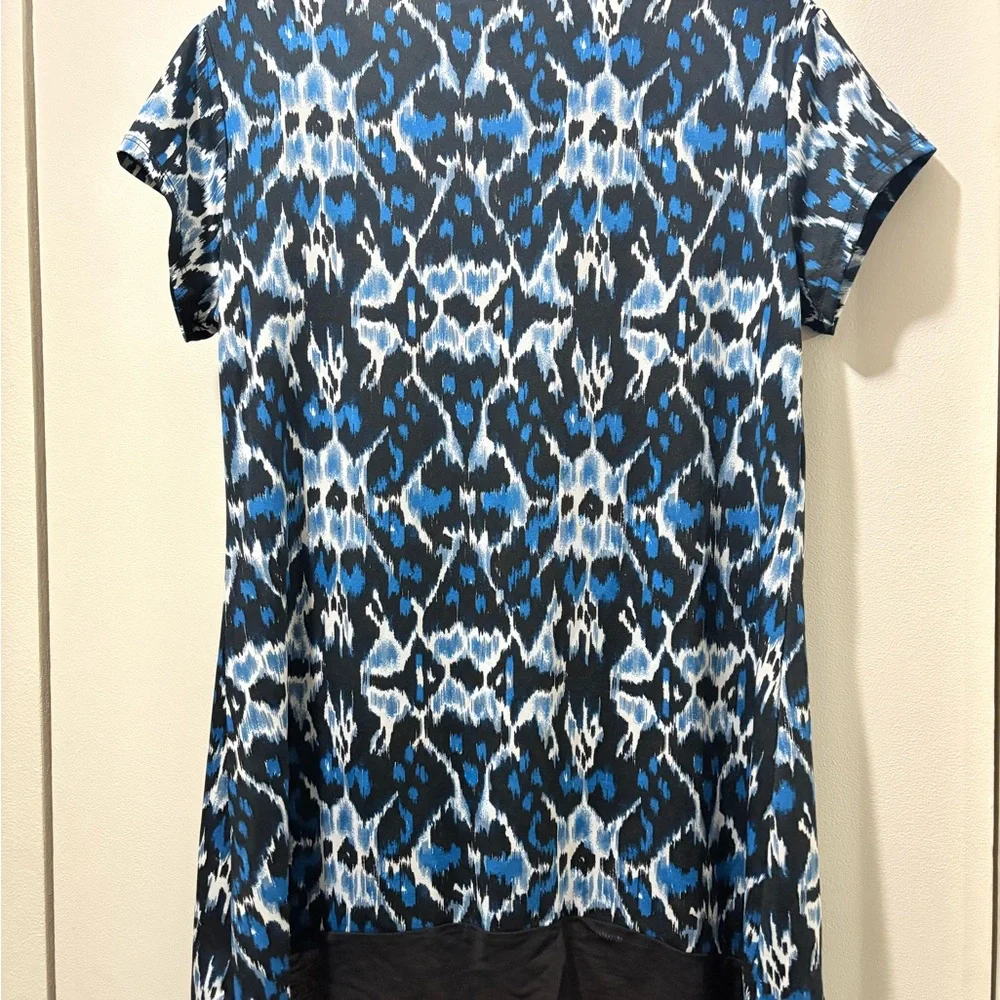 Blue and Black Patterned Women's Top - Picture 4 of 4